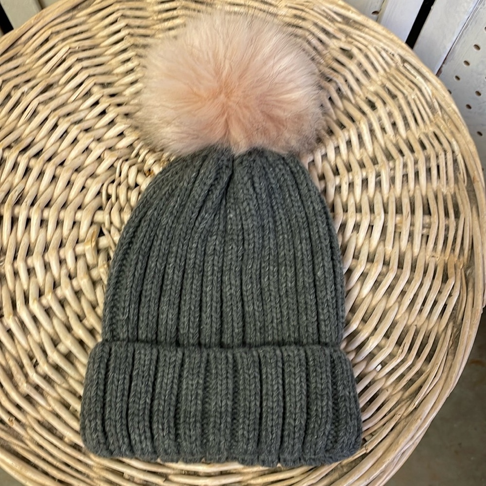 FINAL WAREHOUSE beanie